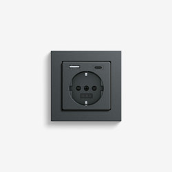 E2 | USB socket outlet Anthracite | Schuko sockets | Gira