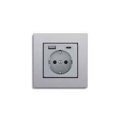 E2 I Flat installation | USB socket outlet Colour aluminium | Schuko sockets | Gira