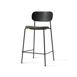 Co Counter Chair, Black Steel | Black Oak / Moss 001 | Sillas de trabajo altas | Audo Copenhagen