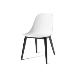 Harbour Side Dining Chair | Black Oak, Light Grey Plastic | Sillas | Audo Copenhagen