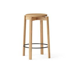 Passage Counter Stool | Dark Lacquered Oak | Counter stools | MENU