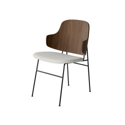 The Penguin Dining Chair, Black Steel | Walnut / Hallingdal 110 | Sillas | Audo Copenhagen