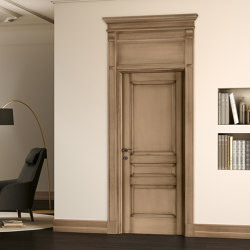 I Laccati Anticati | Drehflügeltür | Internal doors | legnoform