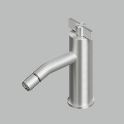 Valvola01 | Deck mounted hydroprogressive mixer
with adjustable spout | Bathroom taps | Quadrodesign