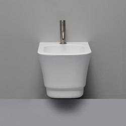 Idea bidet sospeso | Bathroom fixtures | White Ceramic Srl