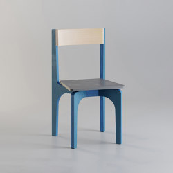 Arco | Tua-naturale, blu capri e grigio basalto | Chairs | MoodWood