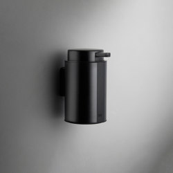 Reframe Collection I Soap dispenser, wallmounted I Black | Distributeurs de savon / lotion | Unidrain