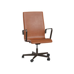 Oxford™ | Chair | 3293W | Leather | 5 star satin polished aluminum base | Armrest | Wheels | Seat and backrest upholstered | Fritz Hansen