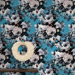 Full Bloom - Blue | Revestimientos de paredes / papeles pintados | Feathr