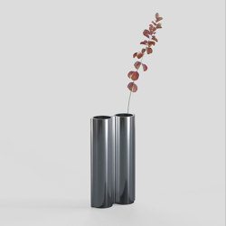 Silo Vase 2VK - Mirror Polished Aluminum | Floreros | Lambert et Fils