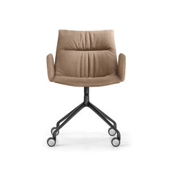MAREL 4-prong base, castors and side panels | Chairs | Girsberger