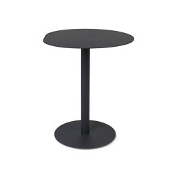 Pond Café Table - Black | Tables d'appoint | ferm LIVING