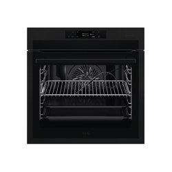 7000 SteamCrisp Pyrolytic Self Clean Oven - Matt Black | Kitchen appliances | Electrolux Group