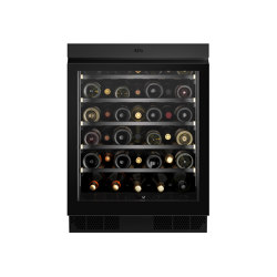 8000 Integrated Under Counter Wine Cooler 81.8 cm - Black Matt Glass | Kitchen appliances | Electrolux Group