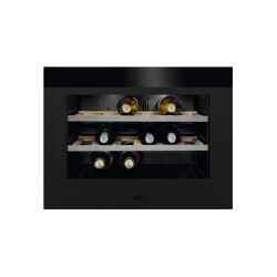 9000 Integrated Wine Cabinet 45.5 cm - Matt Black | Weinkühlschränke | Electrolux Group
