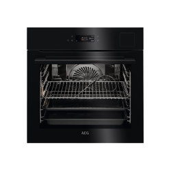 9000 SteamPro With Steam Cleaning Oven - Black | Kitchen appliances | Electrolux Group