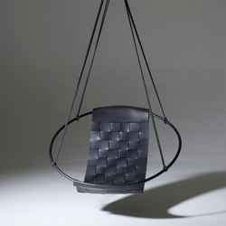 Sling Woven Hanging Chair | Balancelles | Studio Stirling