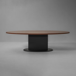 Opium Oval Dining Table | Esstische | Van Rossum
