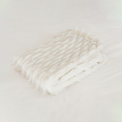 Plaid Fausse Fourrure | Plaid en fausse fourrure blanche et beige | Home textiles | MX HOME