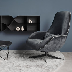 Momo Light Lounge Chair | Sillones | Christine Kröncke
