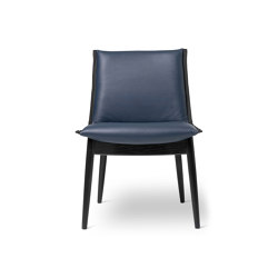 E004 | Embrace Chair | Chairs | Carl Hansen & Søn