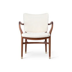 VLA61 | Monarch Chair | with armrests | Carl Hansen & Søn