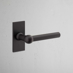 Harper Short Plate Fixed Door Handle | Maniglie porta | Corston Architectural Detail