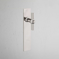 Harper Maniglia per porta barra a T con molla e nottolino su placca lunga | Hinged door fittings | Corston Architectural Detail