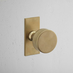 Onslow Short Plate Fixed Door Knob | Pomoli porta | Corston Architectural Detail