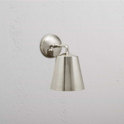 Aplique de pared Richmond mediano con vidrio acanalado | Wall lights | Corston Architectural Detail