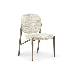 Fyra | Chairs | HESSENTIA