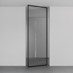 Piu Pivot Glass | Internal doors | PIU Design