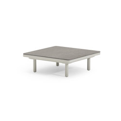 Emma Cross Small table | Mesas de centro | Varaschin