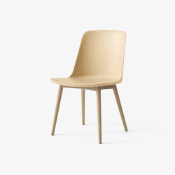 Rely HW71 Beige Sand w. Oak base | Chairs | &TRADITION