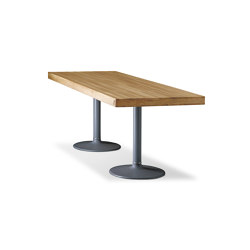 11 Table pieds corolle, plateau bois | Dining tables | Cassina