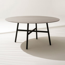GAMMA 160 table | Mesas comedor | Roda