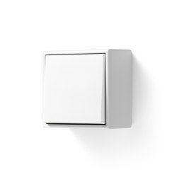 LS CUBE | Switch in white | Interrupteurs à bouton poussoir | JUNG