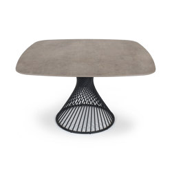 Claris pillar table squircle | Dining tables | Fischer Möbel