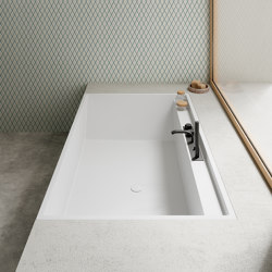 Pool Maxi bathtube | Bathtubs | NIC Design