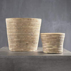 Malawi | In Out Cone Side Tables Large Set of 2 | closed base | Set Collection