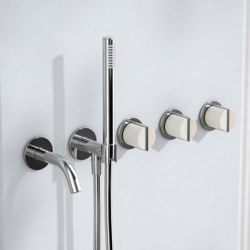 Wall Mounted 5 Hole Bath Platform with Handshower and Spout | Bath taps | Varied Forms