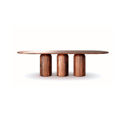 Oco Dining Table - Medium Oval - Walnut | Dining tables | Luteca