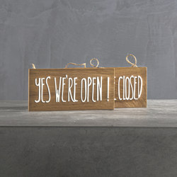 Kanso | We Are Open/Closed Door Hanging Sign | Objekte | Set Collection