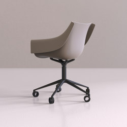 Manta Swivel Caster Armchair | Chairs | Vondom