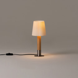 Básica Mínima | Table Lamp | Material wood | Santa & Cole