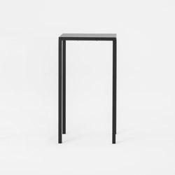 Ivo 222 | Standing tables | Mara