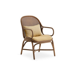 Frames Low backrest armchair with rattan legs | with armrests | Expormim