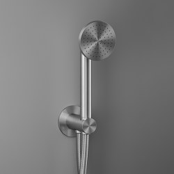 Shower | Hand shower with bracket and water connection | Shower controls | Quadrodesign