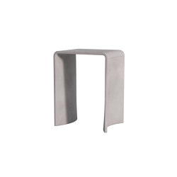 Tadao Stool | open base | Forma & Cemento