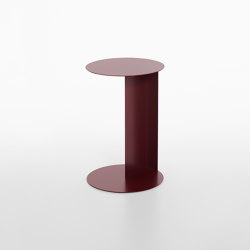 To side table | Tables d'appoint | Plank